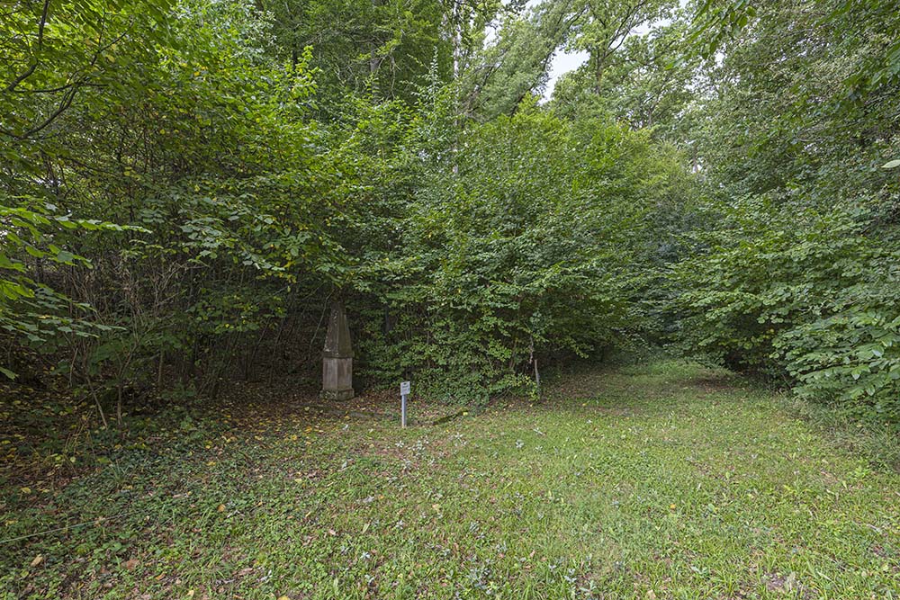 Massagraf van de luitenants Lorenz Engel, Maximilian Franz en soldaat Georg Doelger #8