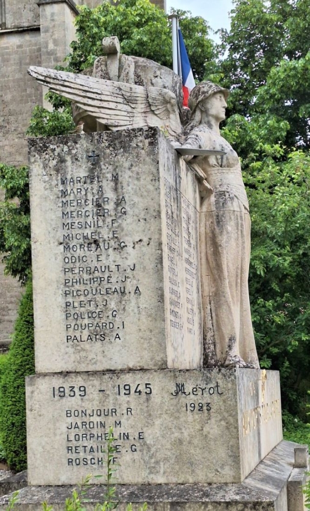 War Memorial Sées #3