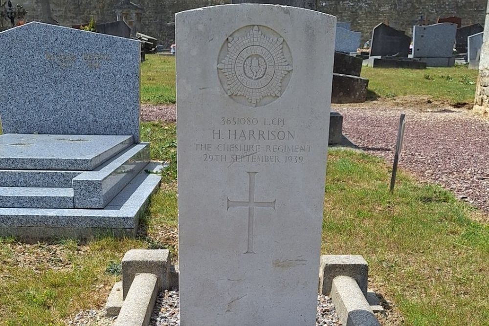 Commonwealth War Grave Sées #1