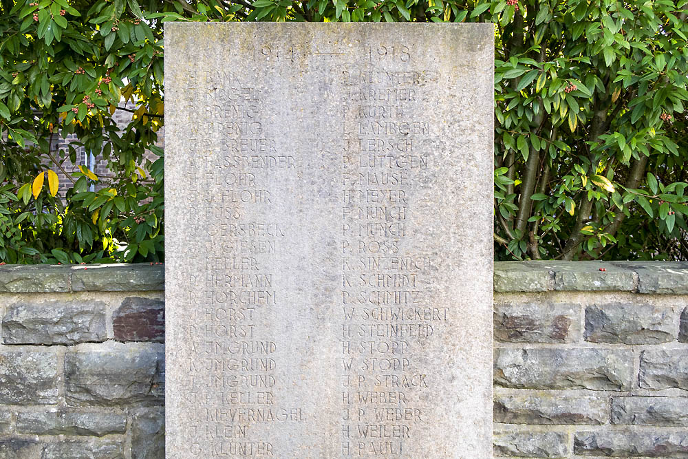 Oorlogsmonument Bliesheim #3