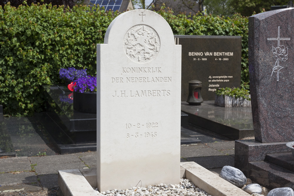 Dutch War Graves Roman Catholic Cemetery Tubbergen #1