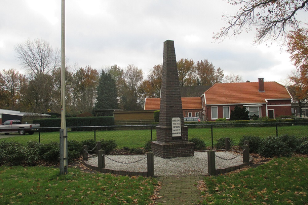 Oorlogsmonument Ter Apel #1