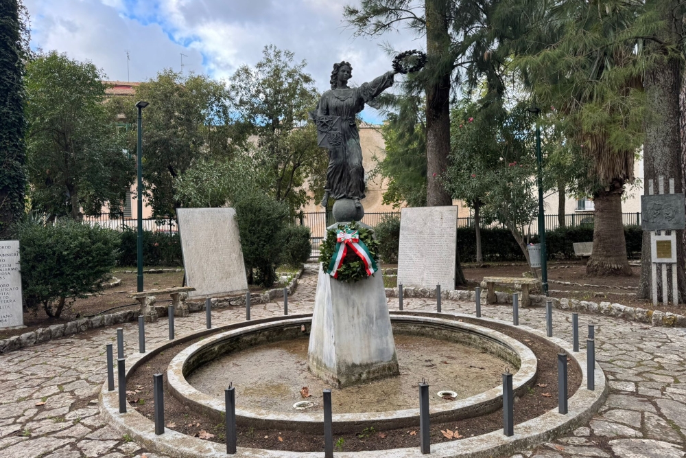 Remembrance Parc Pallazo Adriano #2