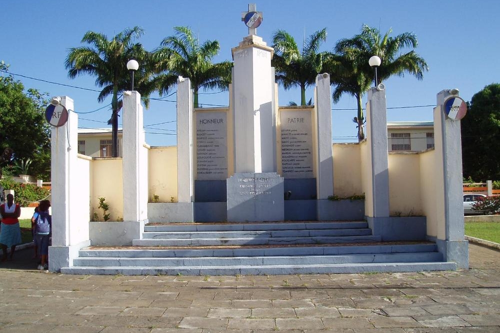 Oorlogsmonument Lamentin #1