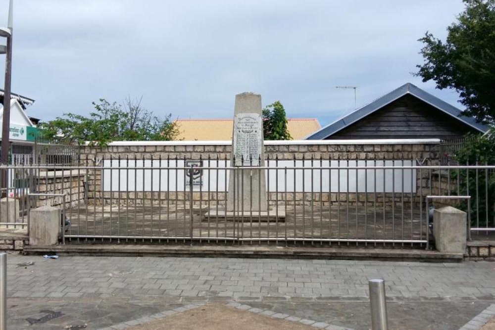 War Memorial Le Marigot #1