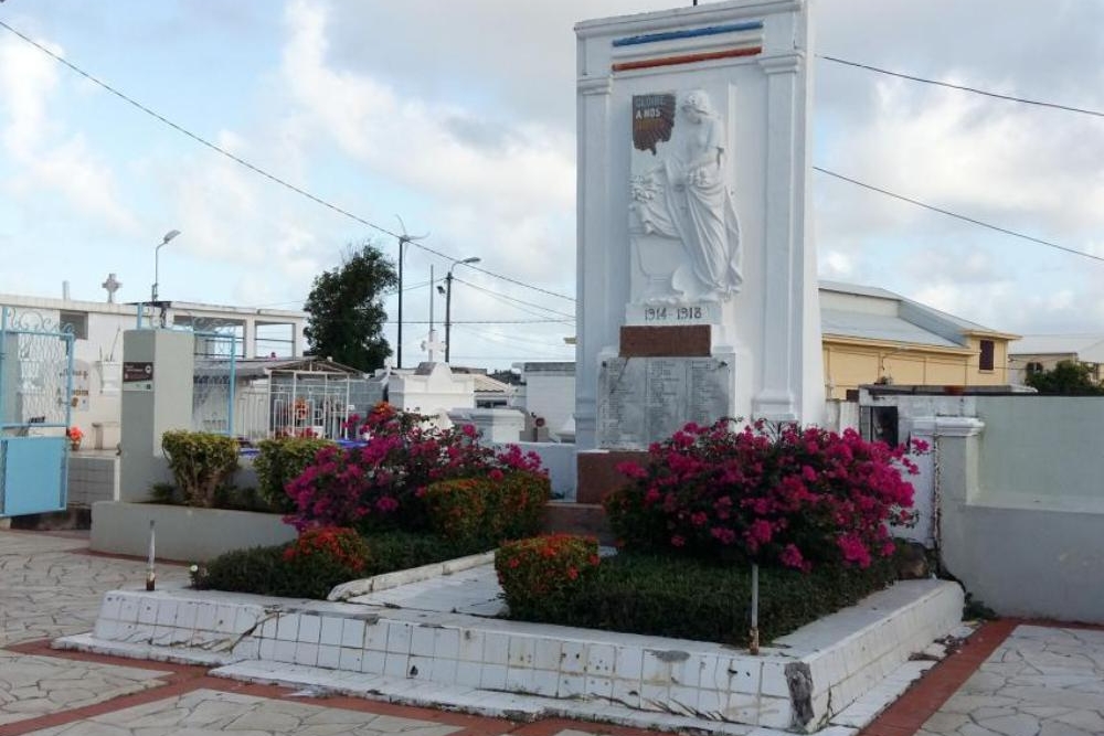 War Memorial Le Robert #1
