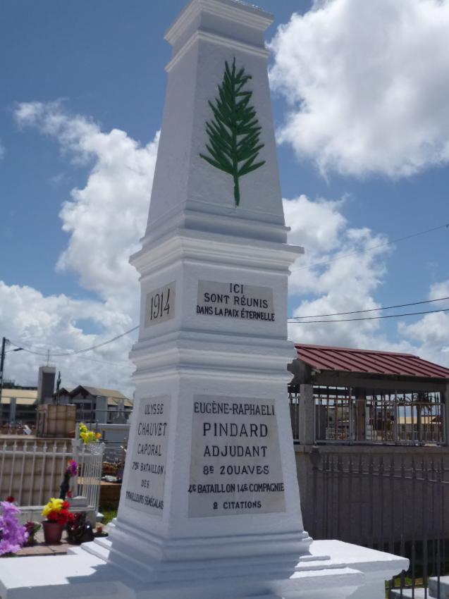 Oorlogsmonument Begraafplaats Cayenne