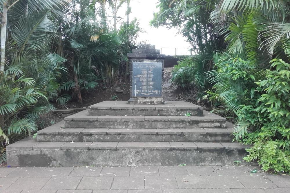 War Memorial La Saline #1