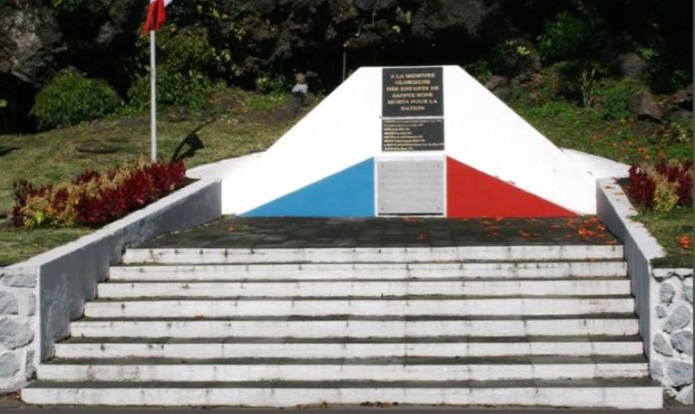 War Memorial Sainte-Rose #1