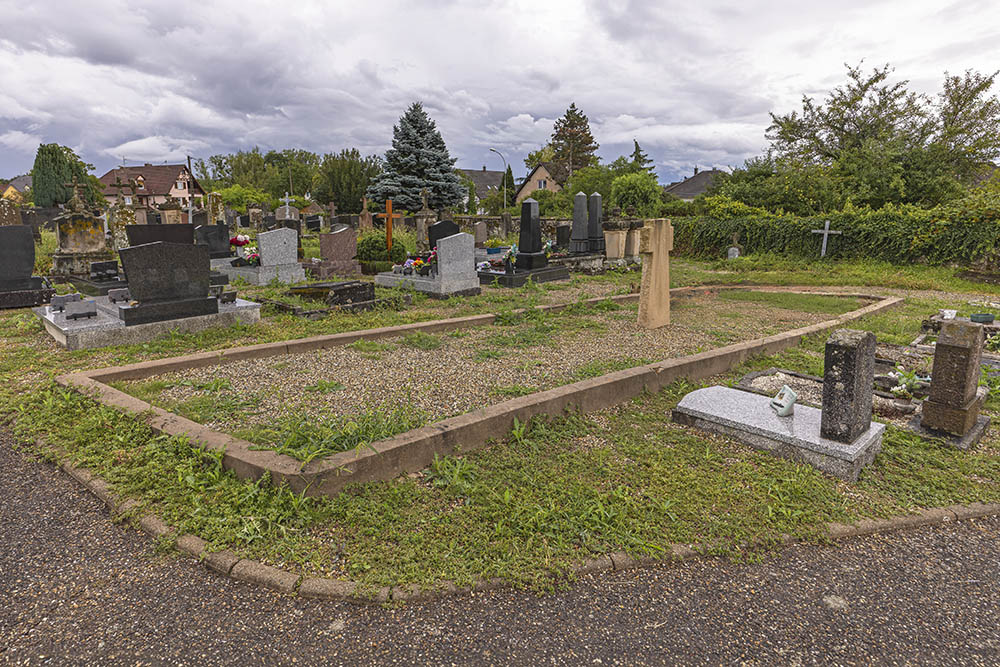 Common Mass Grave with Cross 1870-71 #5