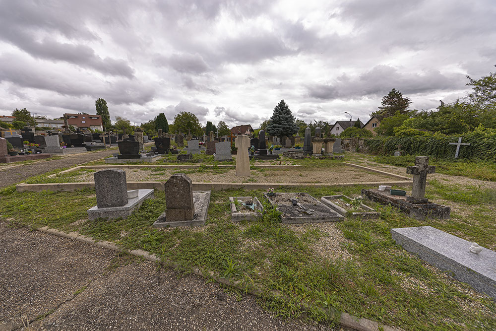 Common Mass Grave with Cross 1870-71 #2