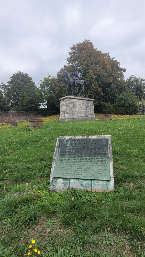 Standbeeld Lord Horatio Herbert Kitchener #3