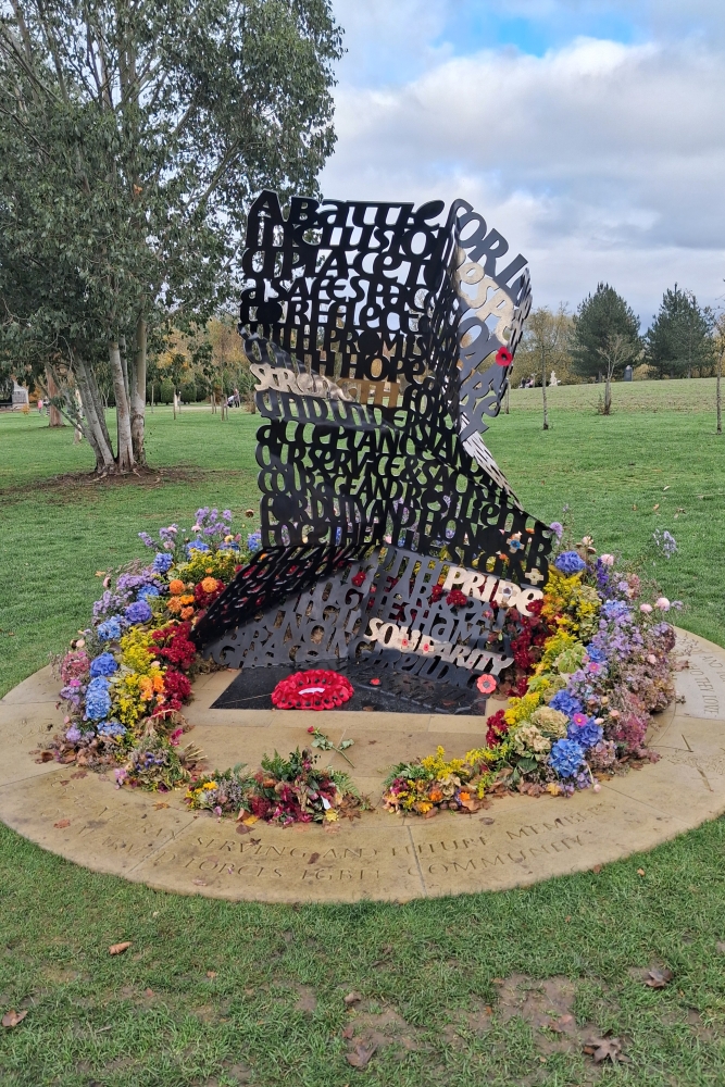 Gedenkteken LGBT Veteranen Alrewas #1