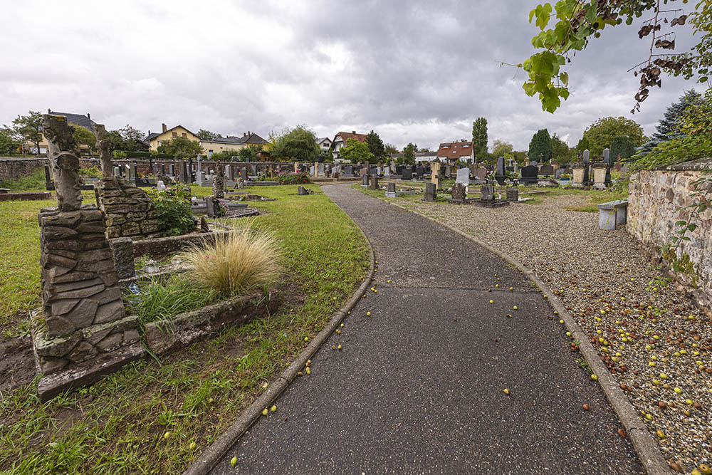 Gemeenschappelijk Massagraf met Kruis 1870-71 en Twee Steles #6