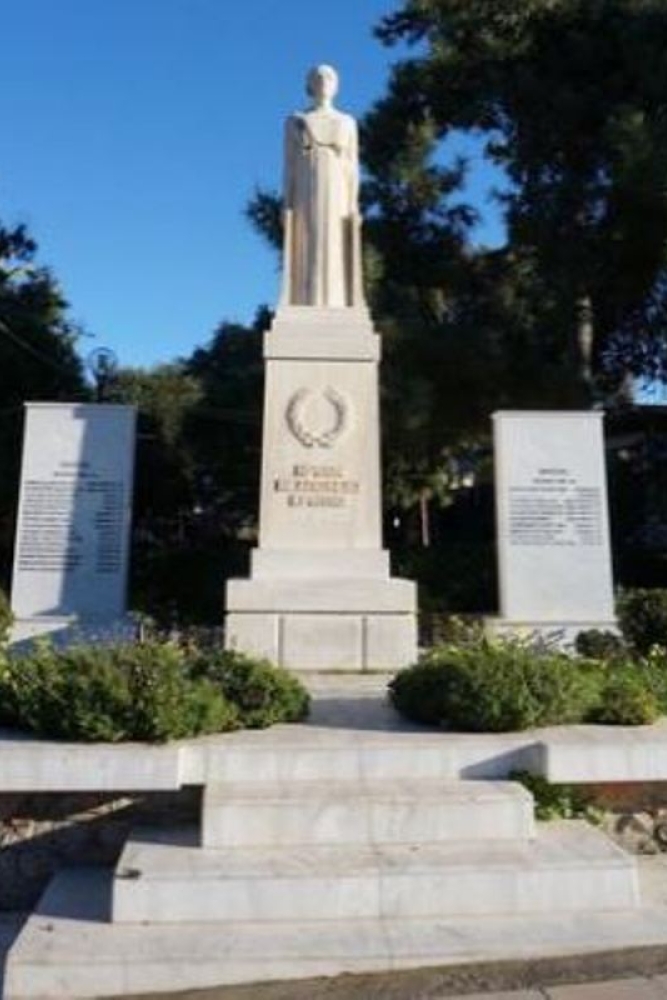 Oorlogsmonument Neapoli