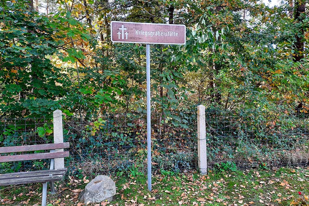 Massagraf Begraafplaats Neupetershain Nord #5