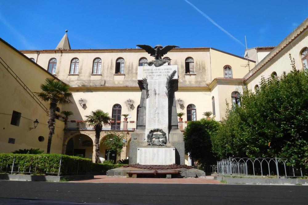 Oorlogsmonument Amalfi