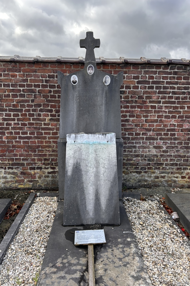 Belgische Oorlogsgraven Fexhe-le-Haut-Clocher #4