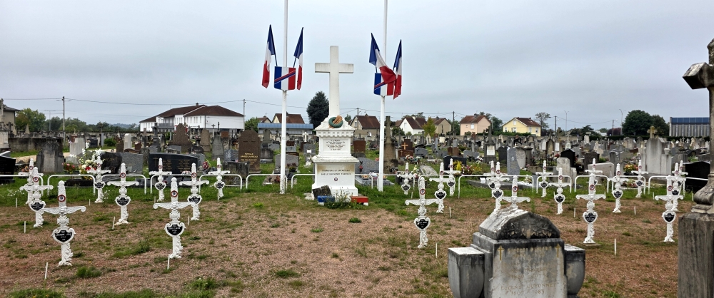 Franse Oorlogsgraven Chalon-sur-Saône #1