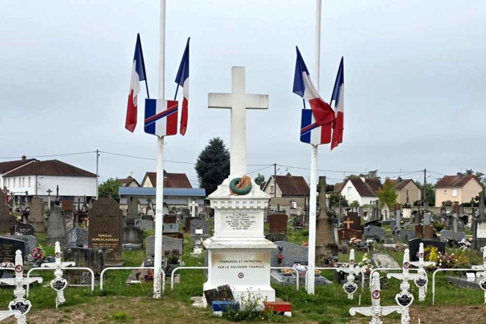 Franse Oorlogsgraven Chalon-sur-Saône #4