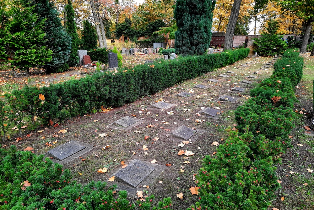 Duitse Oorlogsgraven Alter Friedrichsfelder Friedhof #1