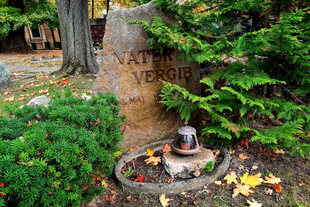 Duitse Oorlogsgraven Alter Friedrichsfelder Friedhof #2