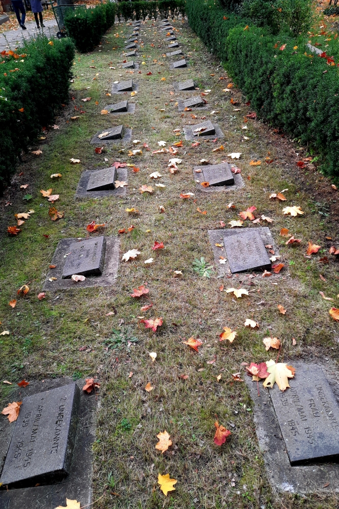 Duitse Oorlogsgraven Alter Friedrichsfelder Friedhof #4
