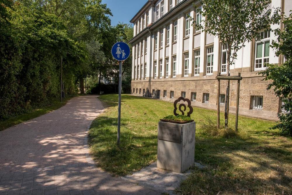 Monument Verzetsstrijder Réseau Alliance Großherzog-Friedrich-Straße #1