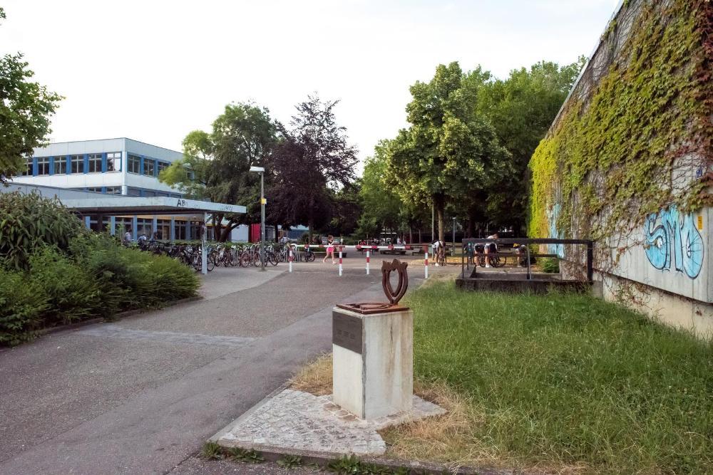 Monument Verzetsstrijder Réseau Alliance Vogesenallee #1