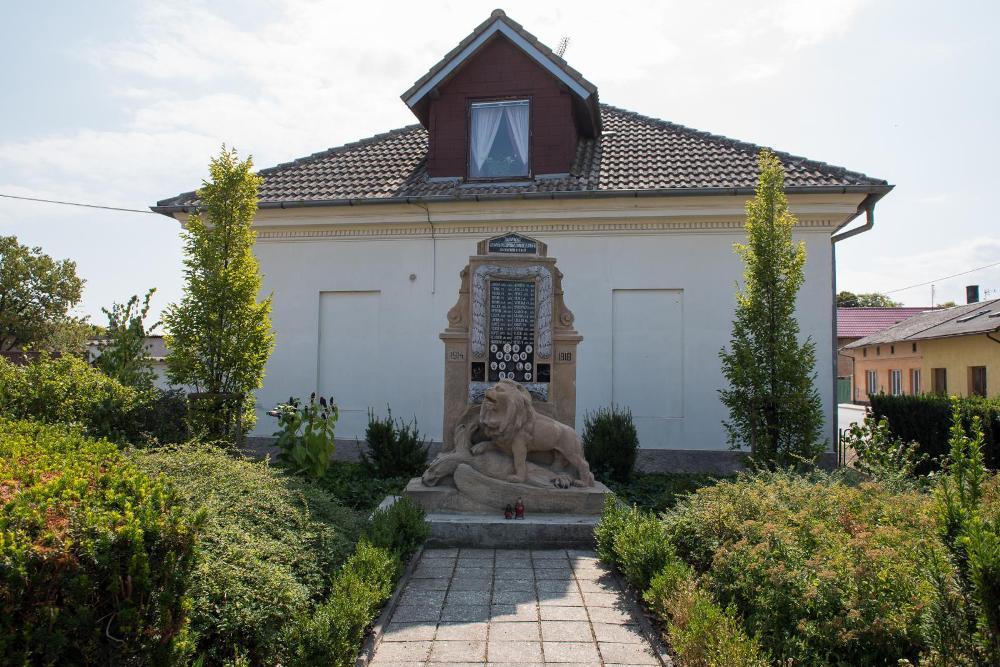 War Memorial Pecky #1