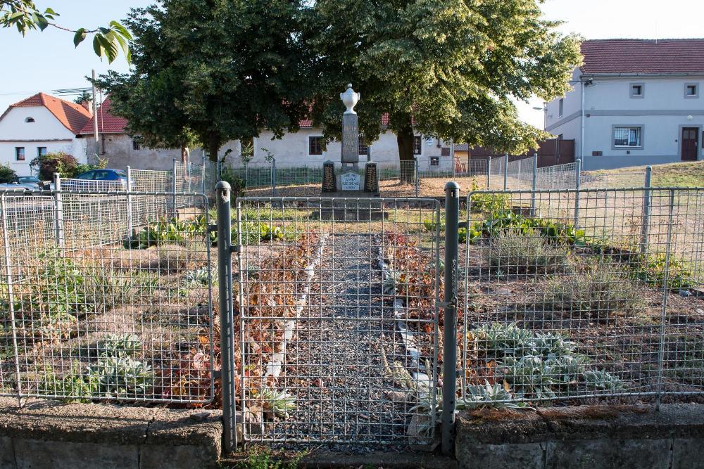 War Memorial Libenice
