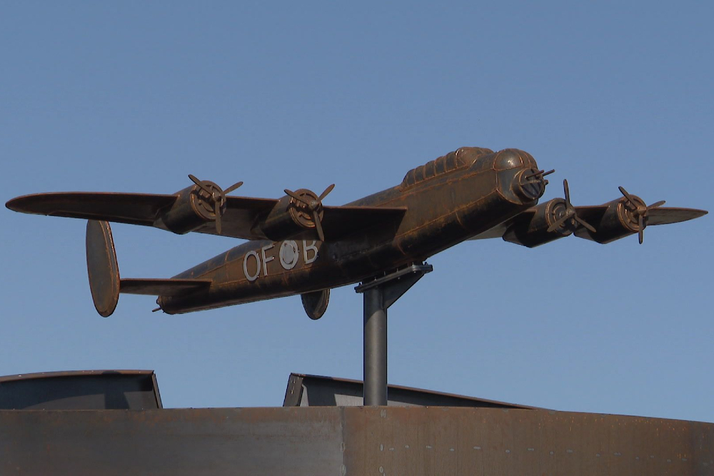 Monument Avro Lancaster Mk1 ED333 Urk #2