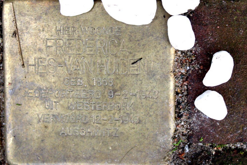 Stolpersteine Bos en Hovenstraat 11 #3