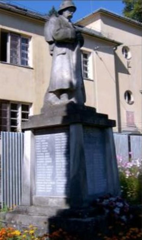 Oorlogsmonument Veľké Pole #1