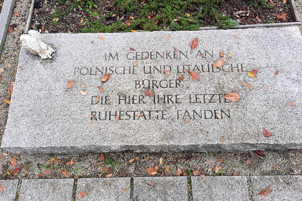 Begraafplaats Dwangarbeiders Beeskow  #2