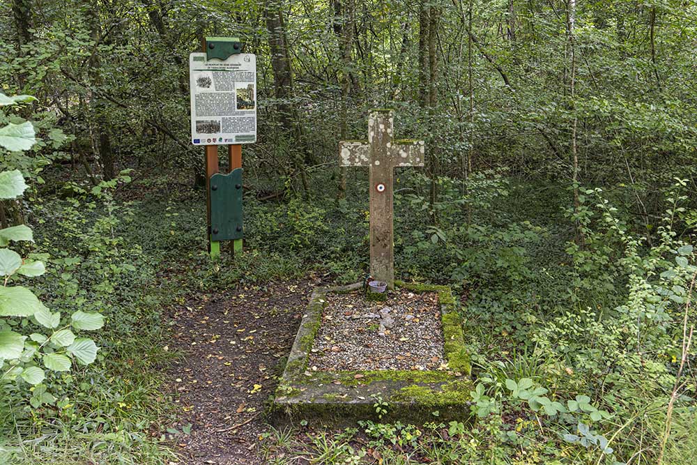 Grave Charles Eugene Trawitz #1