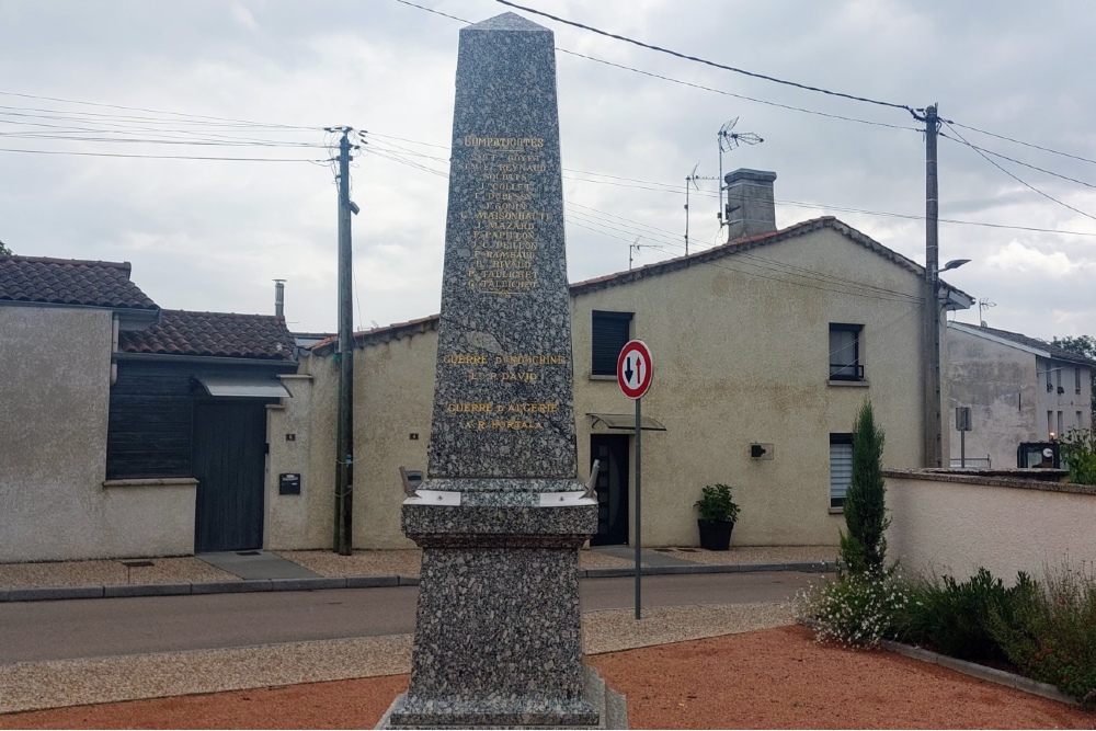 Oorlogsmonument Nerviéux #3