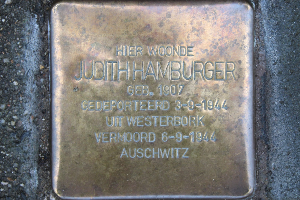 Stolpersteine Huygensstraat 10 #4