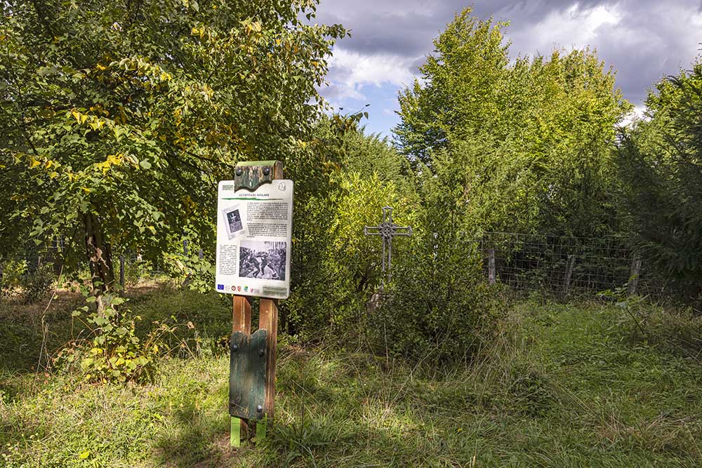 Collectief graf met Kruis Pierre Auguste Anglade #5