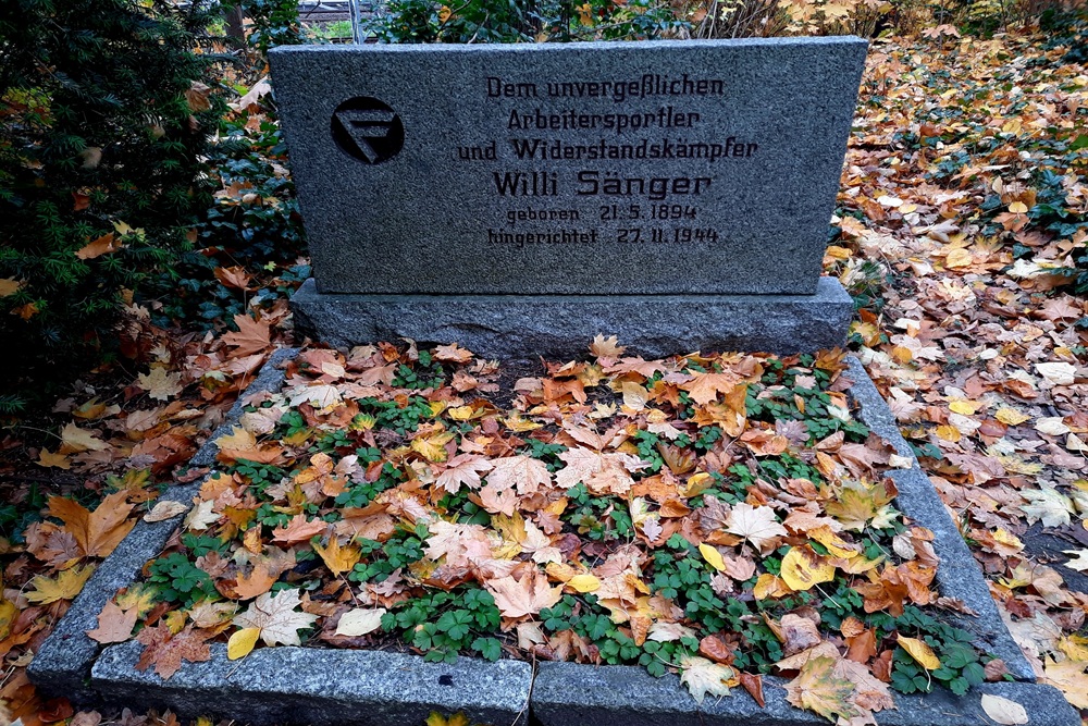 Monument To The Socialists Berlin #4