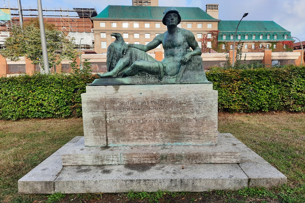 Oorlogsmonument Stabholzgarten Berlijn #1