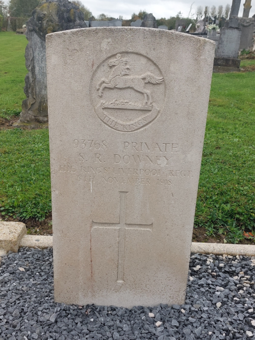 Oorlogsgraven van het Gemenebest Sassegnies #2