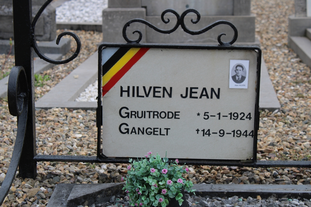 Belgische Oorlogsgraven Opoeteren #2