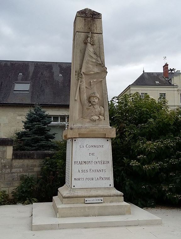 War Memorial Beaumont-en-Véron #1