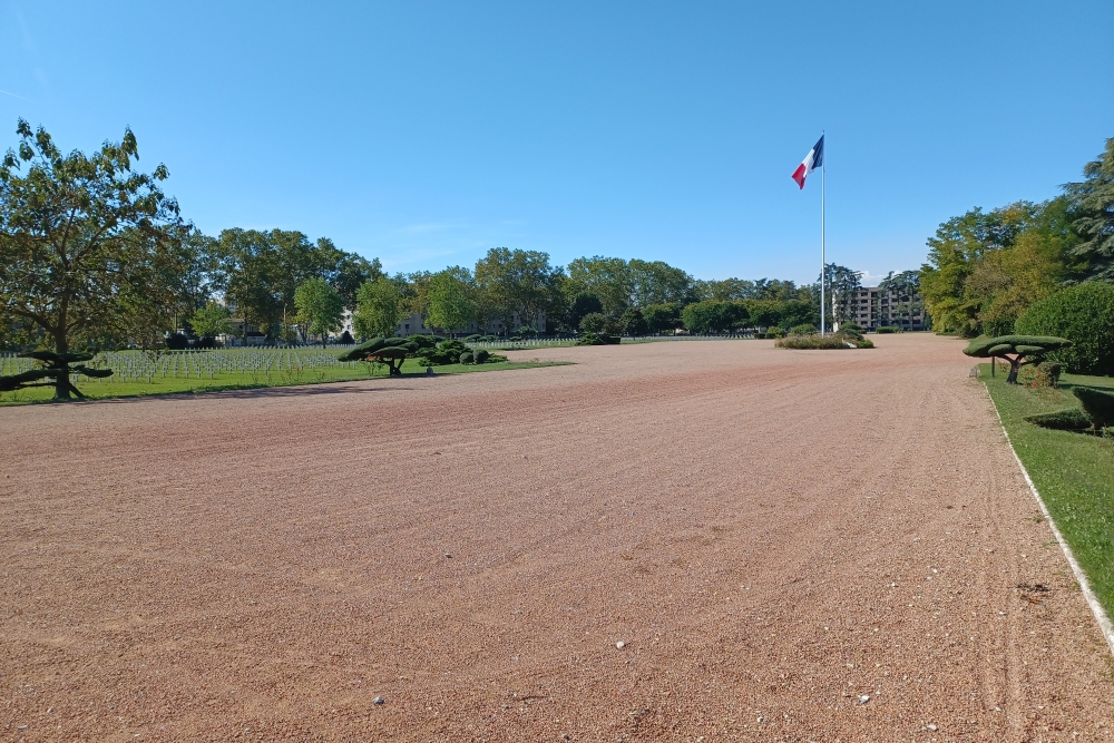 French War Cemetery la Doua