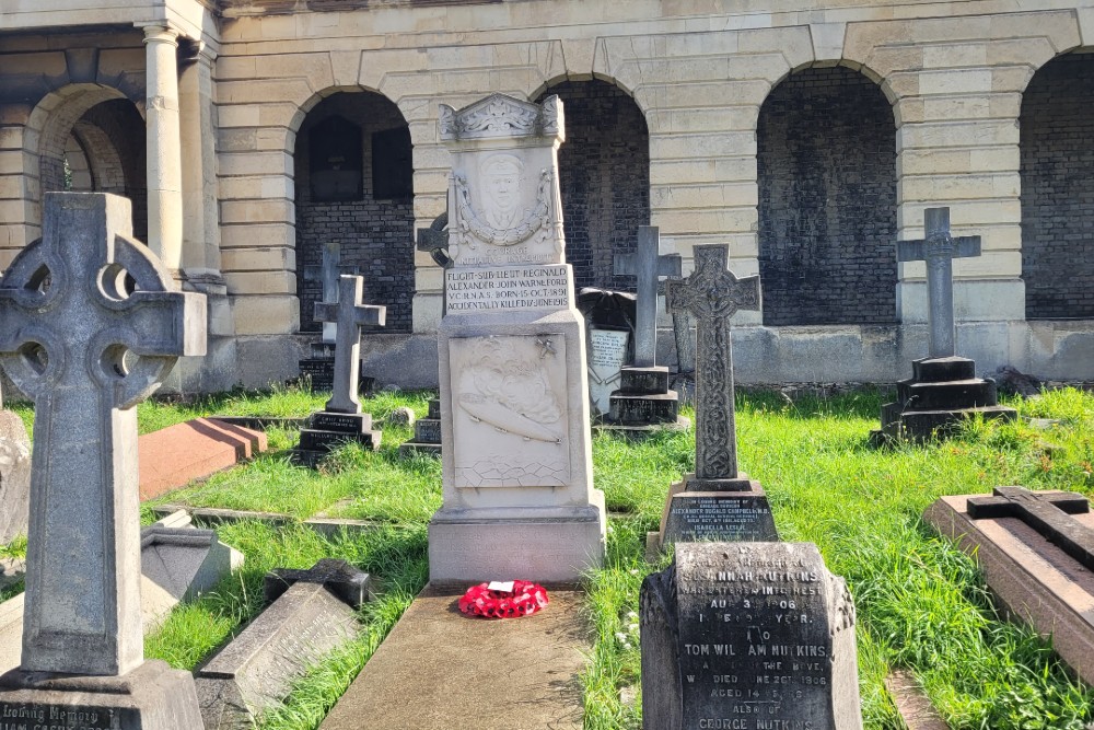 Commonwealth War Graves Brompton Cemetery #7
