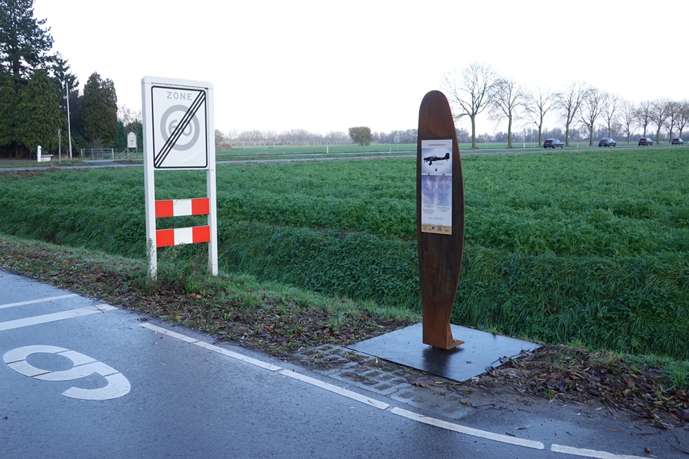 Memorial Junkers Ju 87B-1 Stuka #1