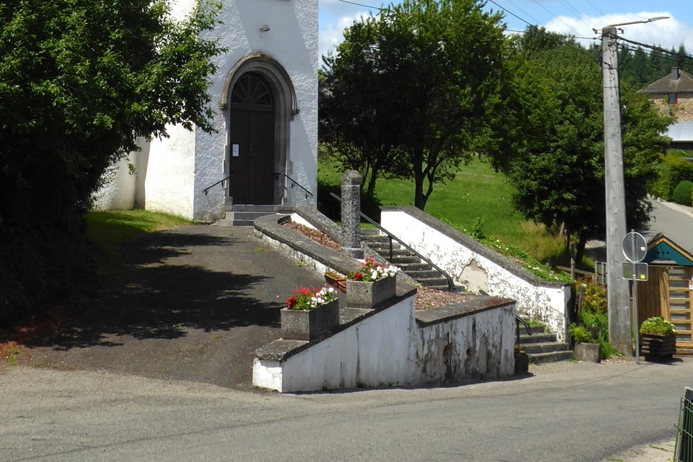 Oorlogsmonument Villers-la-Bonne-Eau #1