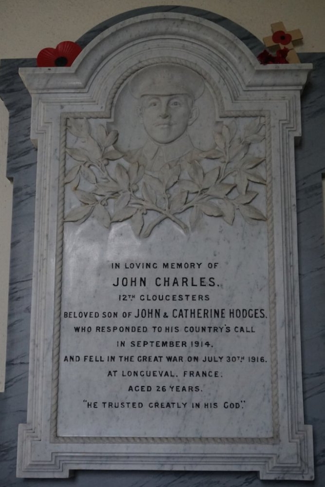 Memorial John Charles #1