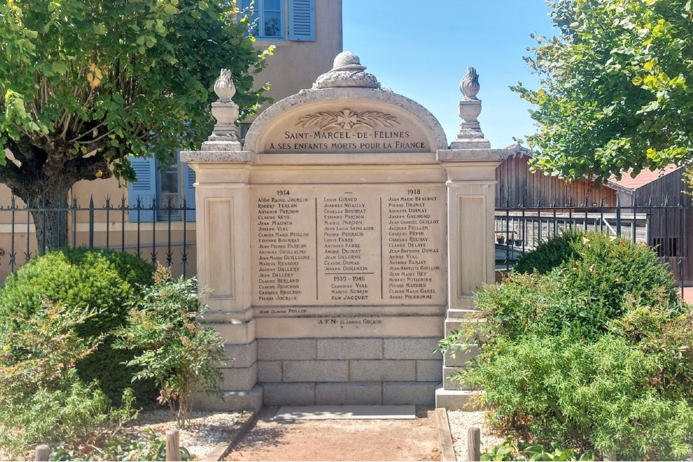 Oorlogsmonument Saint-Marcel-de-Félines #1